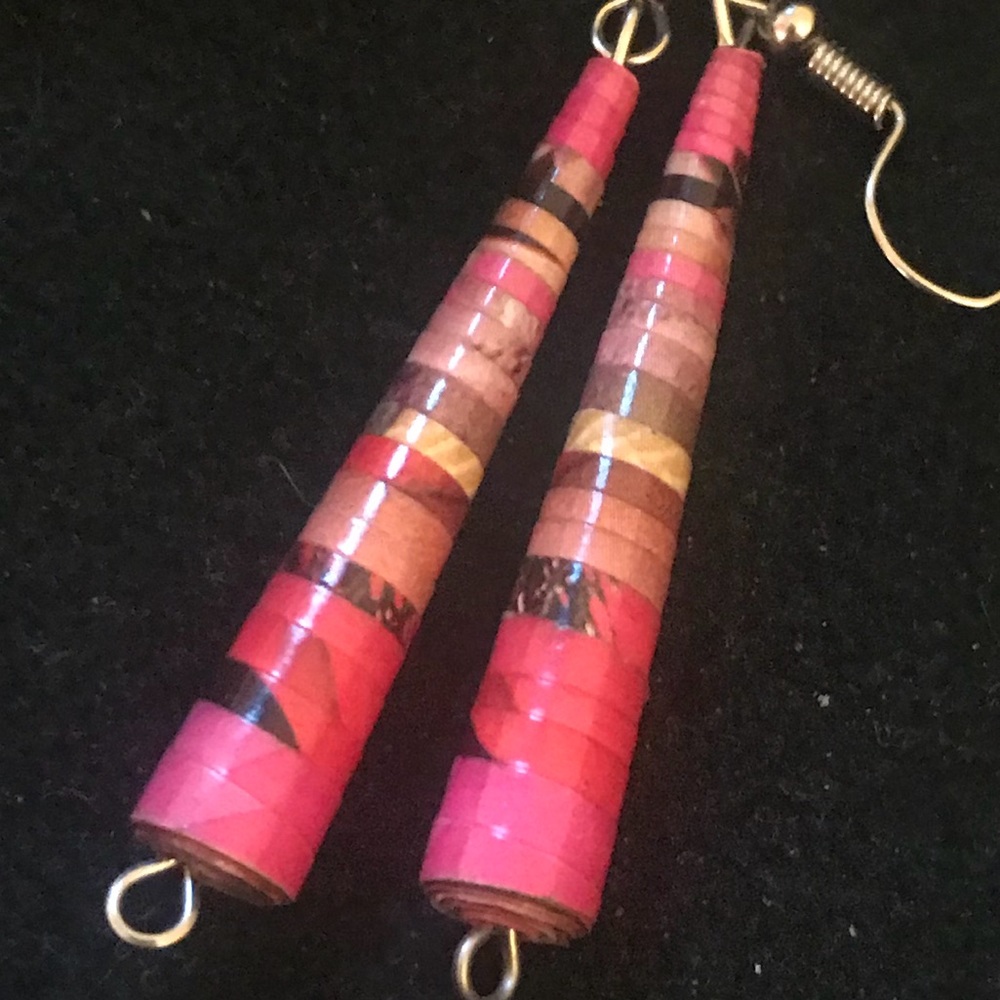 Cone drop earrings-Pink - Picture 2 of 5